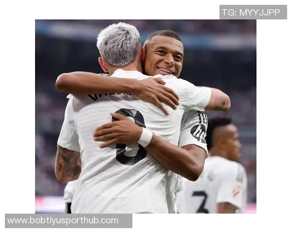 姆巴佩点球温情时刻拥抱迪亚斯深情表白为了你而战 姆巴佩点球温情时刻拥抱迪亚斯深情表白为了你而战